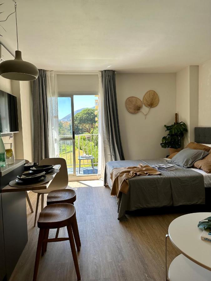 Minerva Estudio Suite La Biznaga , Beach And Pool Benalmádena Eksteriør billede