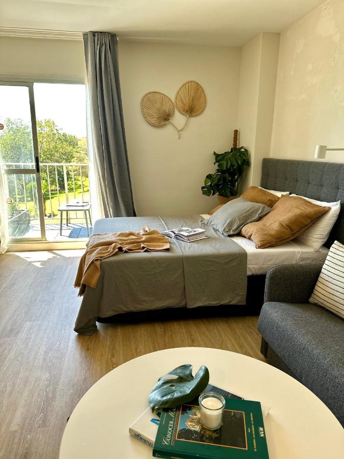 Minerva Estudio Suite La Biznaga , Beach And Pool Benalmádena Eksteriør billede